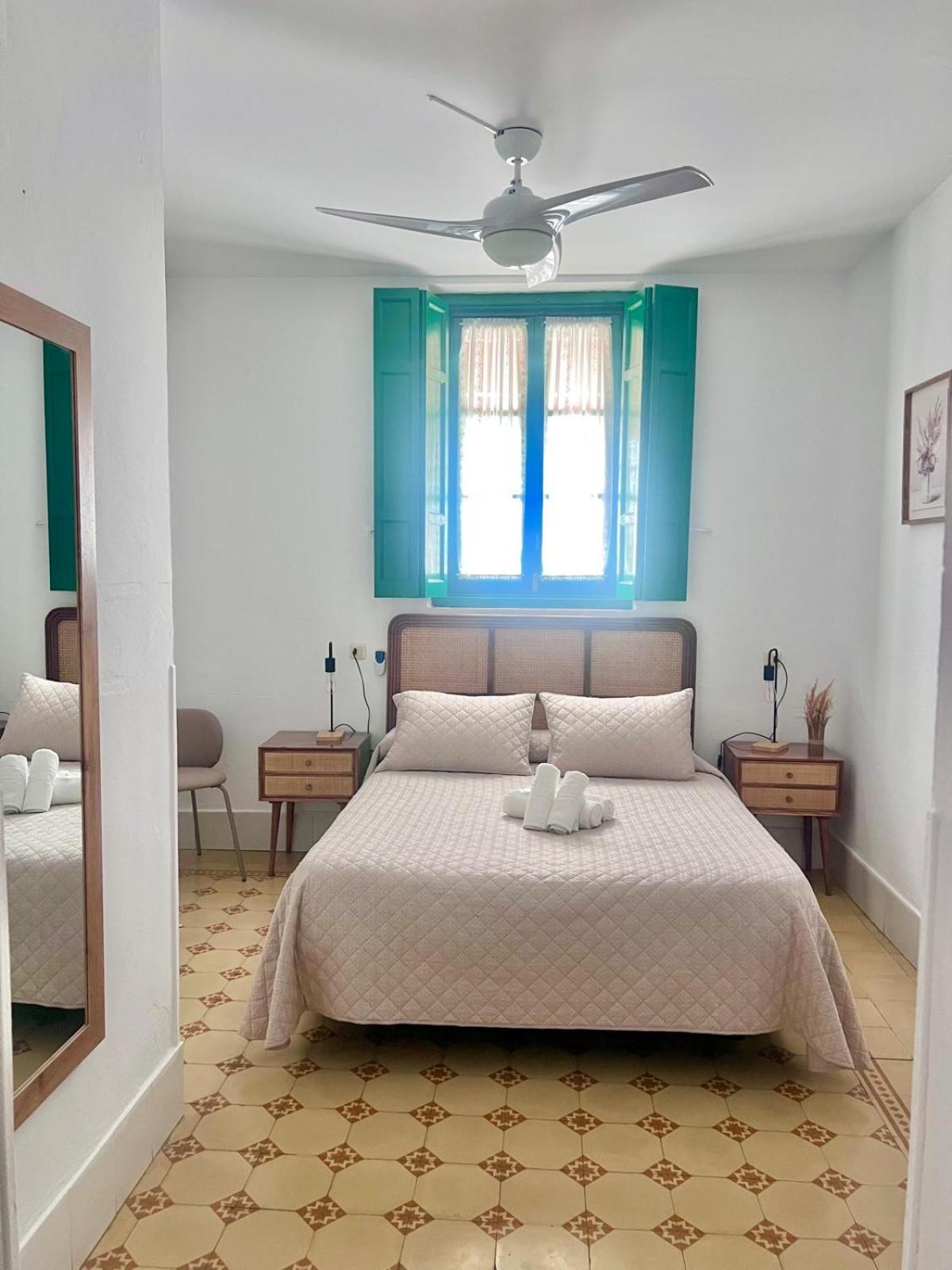 Hostal El Faro Чипиона Экстерьер фото