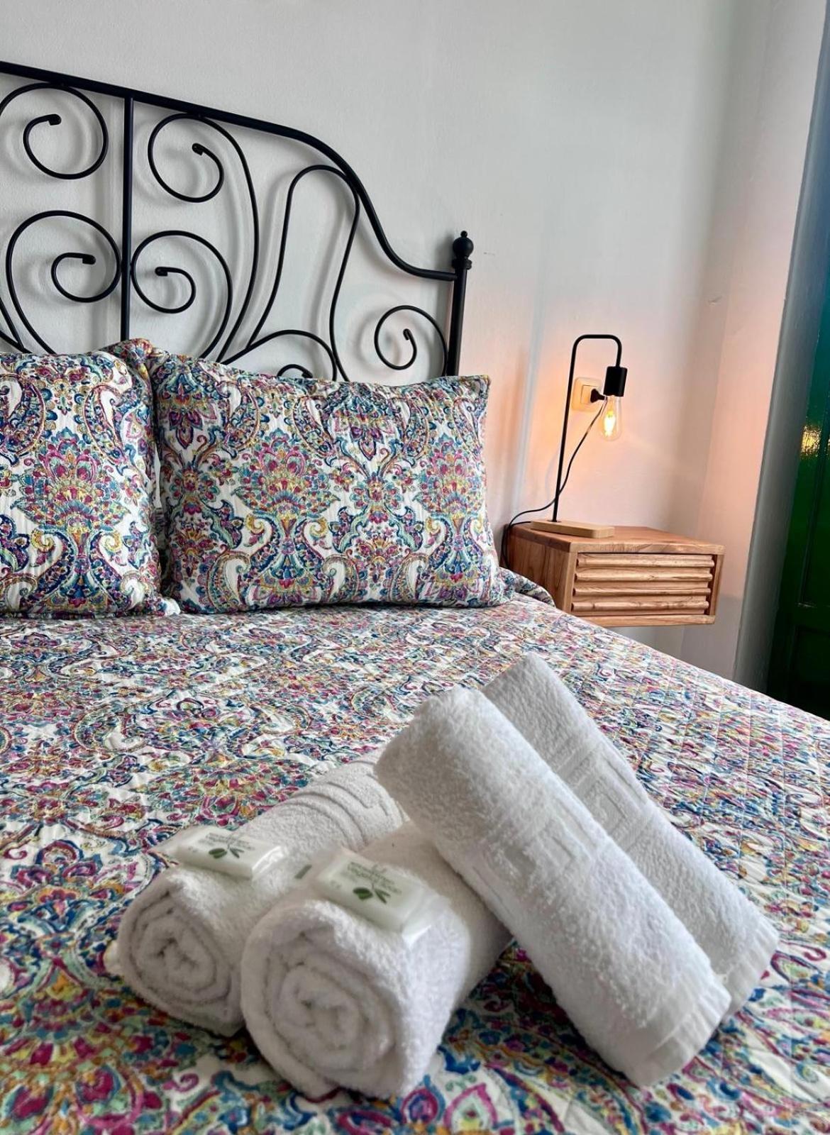 Hostal El Faro Чипиона Экстерьер фото