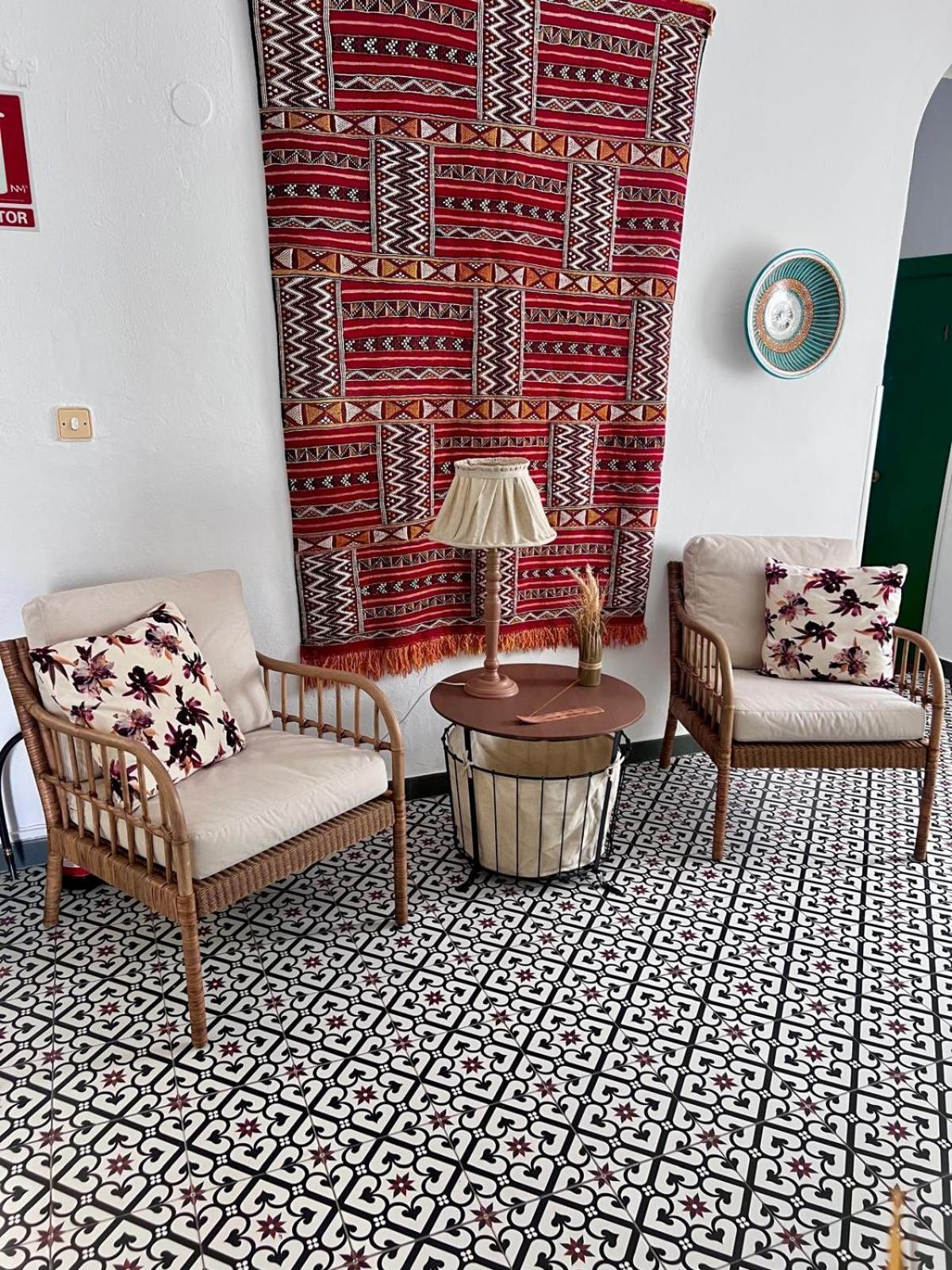 Hostal El Faro Чипиона Экстерьер фото