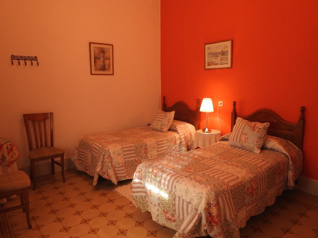 Hostal El Faro Чипиона Экстерьер фото