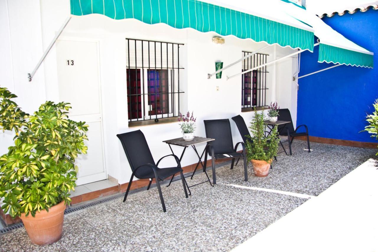 Hostal El Faro Чипиона Экстерьер фото